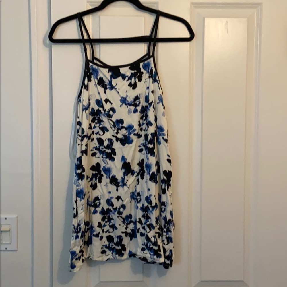RVCA Girls Blue and white flower dress!